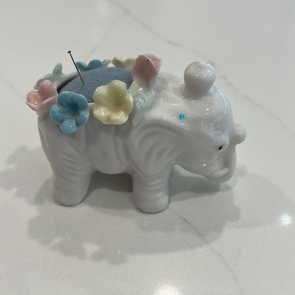 Vintage pin cushion bundle of five - Picture 6 of 8